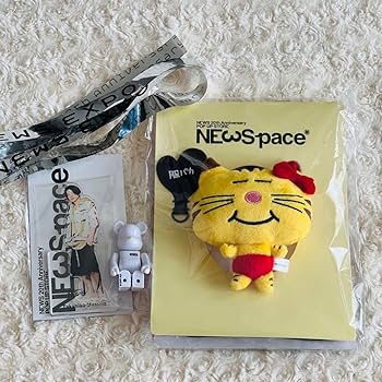 NEWS グッズ まとめ売り うちわ DVD アクスタ 増田貴久 ネコます NEWS グッズ まとめ売り うちわ DVD アクスタ 増田貴久 ネコます